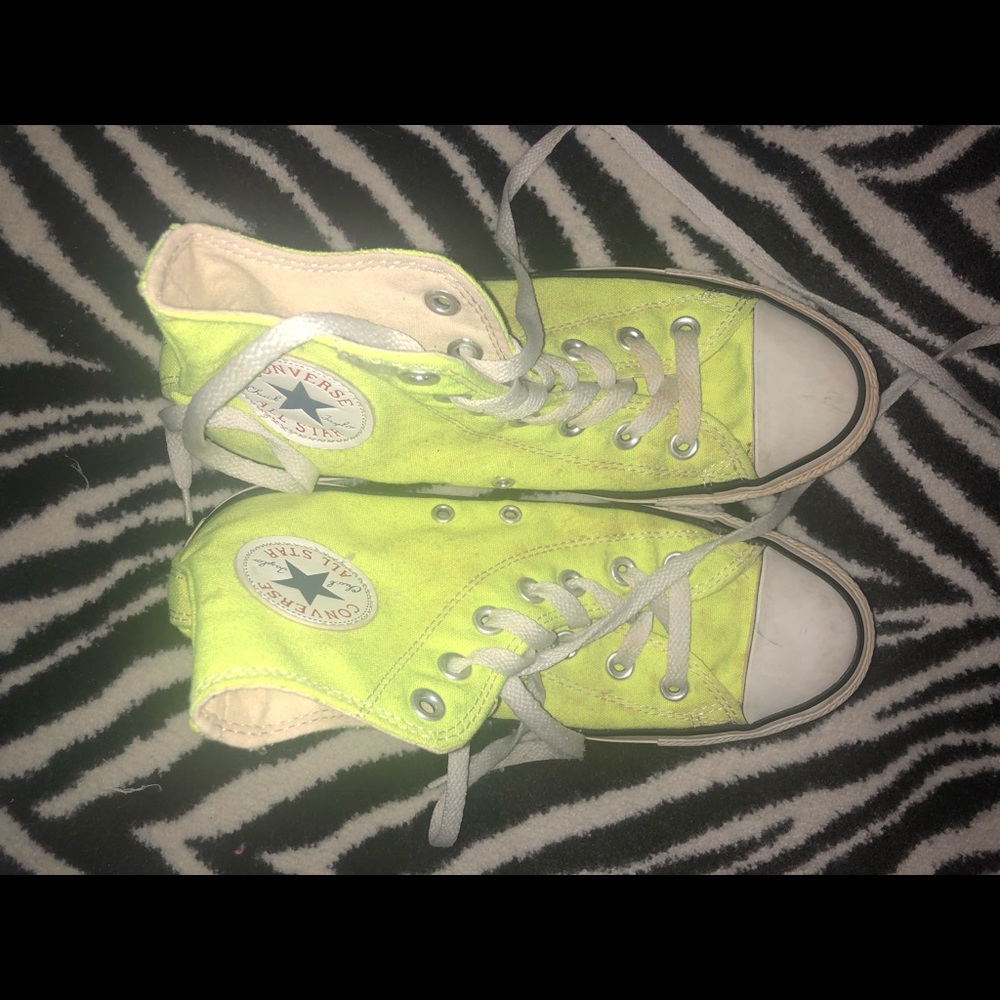 Green high top converse